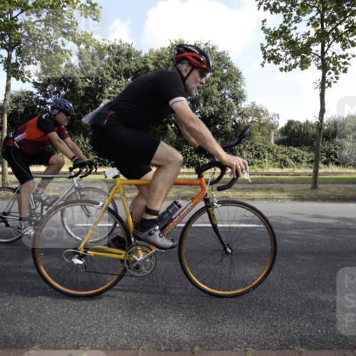 11.08.2024 - GEWOBA Citytriathlon Bremen H.Heesch http://msf.ph/oto/6774784 11.08.2024 10:25:15 Radfahren 28, 81, 83, 104, 113, 114 meine-sportfotos.de