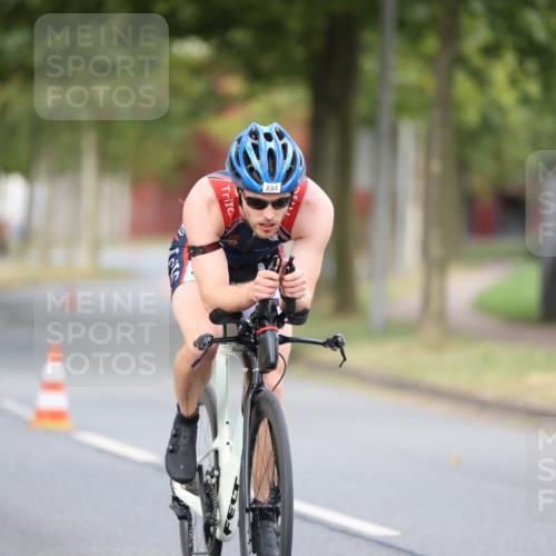 11.08.2024 - GEWOBA Citytriathlon Bremen H.Heesch http://msf.ph/oto/6774790 11.08.2024 11:42:18 Radfahren 834 meine-sportfotos.de