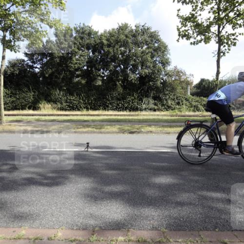 11.08.2024 - GEWOBA Citytriathlon Bremen H.Heesch http://msf.ph/oto/6774837 11.08.2024 10:27:51 Radfahren 14, 100, 115 meine-sportfotos.de