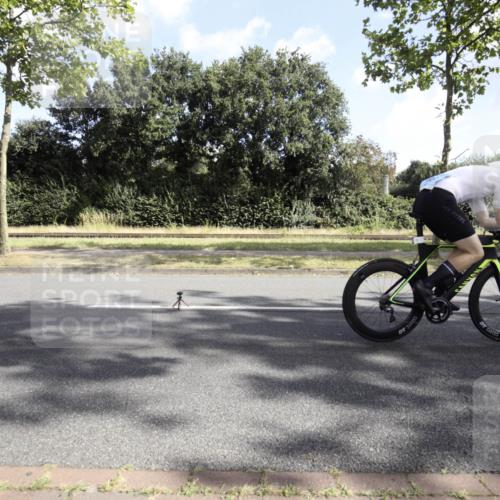11.08.2024 - GEWOBA Citytriathlon Bremen H.Heesch http://msf.ph/oto/6774872 11.08.2024 10:33:22 Radfahren 46, 85 meine-sportfotos.de