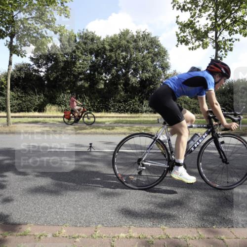 11.08.2024 - GEWOBA Citytriathlon Bremen H.Heesch http://msf.ph/oto/6774930 11.08.2024 10:38:20 Radfahren 3, 11, 29, 52, 58, 94, 95 meine-sportfotos.de