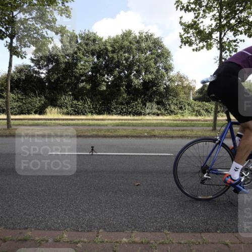 11.08.2024 - GEWOBA Citytriathlon Bremen H.Heesch http://msf.ph/oto/6774946 11.08.2024 10:38:34 Radfahren 4, 11, 29, 43, 58, 95 meine-sportfotos.de