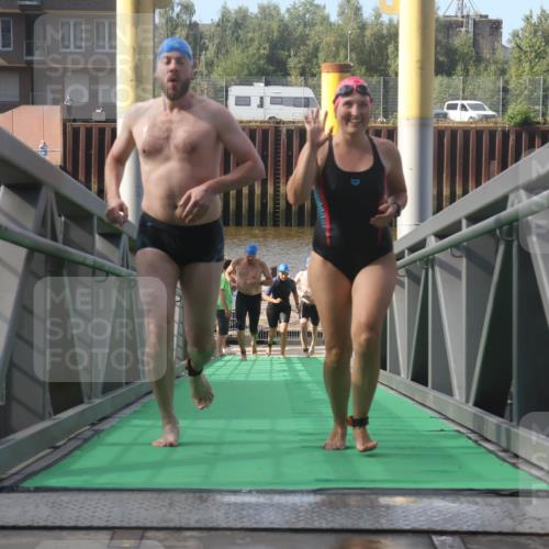 11.08.2024 - GEWOBA Citytriathlon Bremen Lena Gebhardt http://msf.ph/oto/6774947 11.08.2024 10:11:52 Schwimmen 2, 15, 18, 32, 35, 74, 84, 88, 97, 113, 114 meine-sportfotos.de