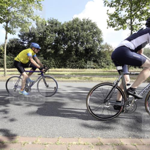 11.08.2024 - GEWOBA Citytriathlon Bremen H.Heesch http://msf.ph/oto/6774982 11.08.2024 10:40:34 Radfahren 9, 26, 27, 38, 42, 55, 64, 66, 71 meine-sportfotos.de