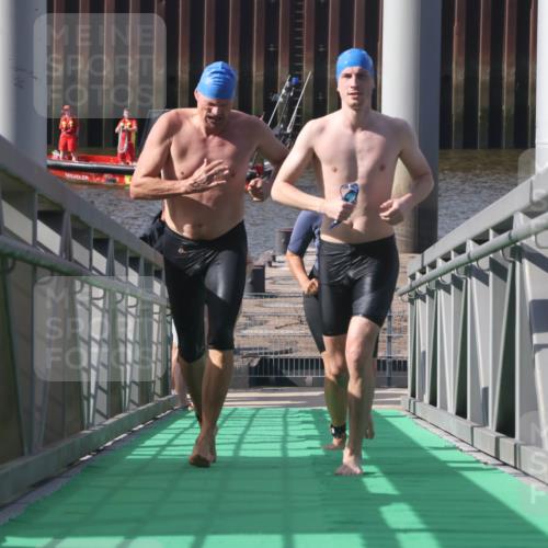 11.08.2024 - GEWOBA Citytriathlon Bremen Lena Gebhardt http://msf.ph/oto/6774986 11.08.2024 10:11:57 Schwimmen 2, 15, 18, 49, 74, 84, 88, 97, 113, 114 meine-sportfotos.de