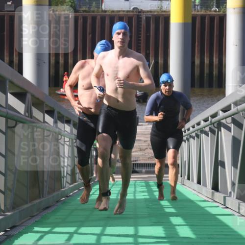 11.08.2024 - GEWOBA Citytriathlon Bremen Lena Gebhardt http://msf.ph/oto/6775003 11.08.2024 10:11:58 Schwimmen 2, 15, 18, 49, 74, 84, 88, 97, 113, 114 meine-sportfotos.de