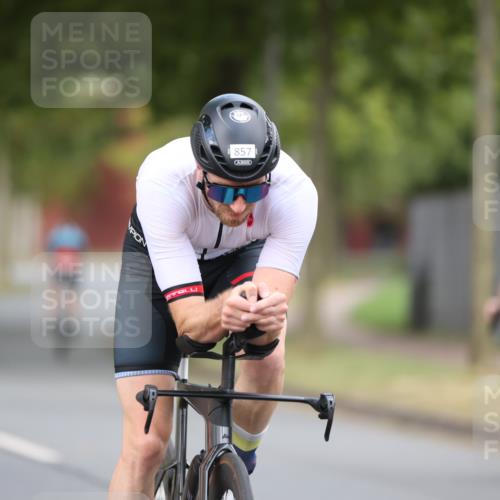 11.08.2024 - GEWOBA Citytriathlon Bremen H.Heesch http://msf.ph/oto/6775026 11.08.2024 11:42:49 Radfahren 857, 1008 meine-sportfotos.de