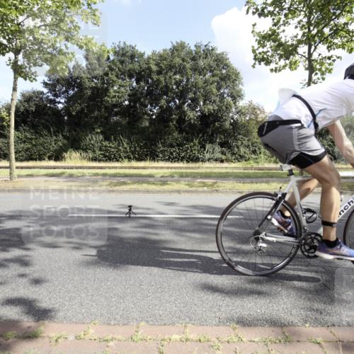 11.08.2024 - GEWOBA Citytriathlon Bremen H.Heesch http://msf.ph/oto/6775048 11.08.2024 10:42:21 Radfahren 22, 74, 106 meine-sportfotos.de