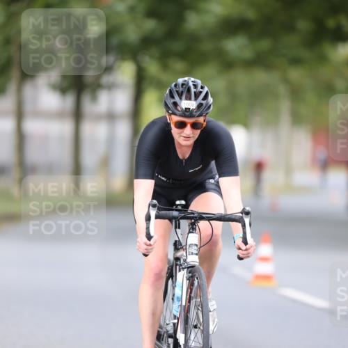 11.08.2024 - GEWOBA Citytriathlon Bremen H.Heesch http://msf.ph/oto/6775084 11.08.2024 11:42:57 Radfahren 780, 857, 1008 meine-sportfotos.de