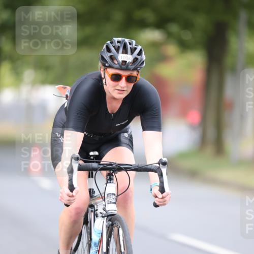 11.08.2024 - GEWOBA Citytriathlon Bremen H.Heesch http://msf.ph/oto/6775104 11.08.2024 11:42:57 Radfahren 780, 857, 1008 meine-sportfotos.de