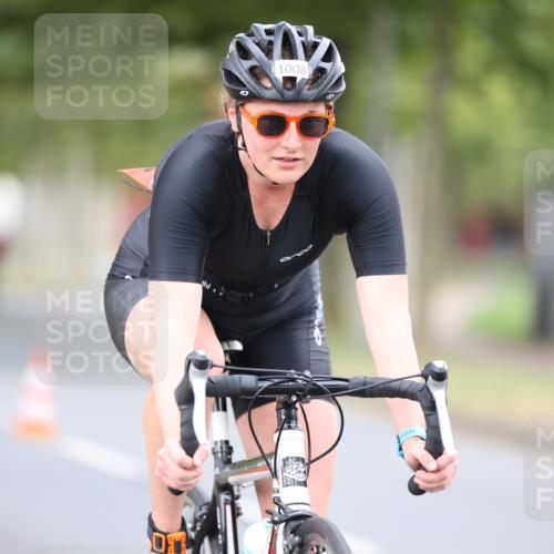 11.08.2024 - GEWOBA Citytriathlon Bremen H.Heesch http://msf.ph/oto/6775114 11.08.2024 11:42:58 Radfahren 756, 780, 857, 1008 meine-sportfotos.de