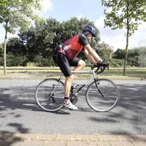 11.08.2024 - GEWOBA Citytriathlon Bremen H.Heesch http://msf.ph/oto/6775121 11.08.2024 10:44:01 Radfahren 23, 28, 37, 39, 104, 113, 114 meine-sportfotos.de