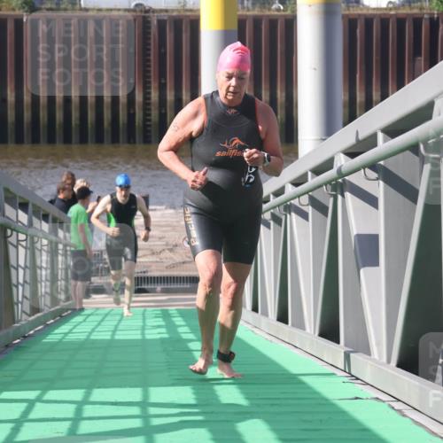 11.08.2024 - GEWOBA Citytriathlon Bremen Lena Gebhardt http://msf.ph/oto/6775178 11.08.2024 10:12:22 Schwimmen 36, 38, 68, 104 meine-sportfotos.de