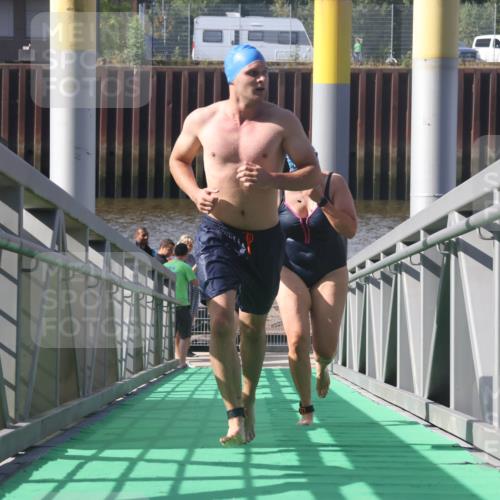 11.08.2024 - GEWOBA Citytriathlon Bremen Lena Gebhardt http://msf.ph/oto/6775284 11.08.2024 10:14:02 Schwimmen 13, 34, 39, 90, 115 meine-sportfotos.de