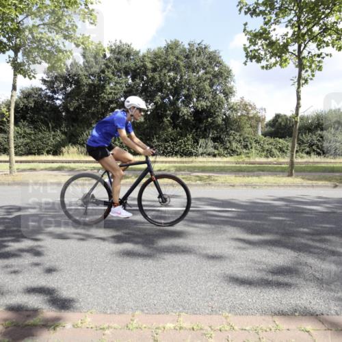 11.08.2024 - GEWOBA Citytriathlon Bremen H.Heesch http://msf.ph/oto/6775416 11.08.2024 10:45:24 Radfahren 51, 93 meine-sportfotos.de