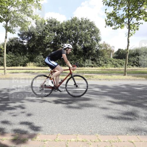 11.08.2024 - GEWOBA Citytriathlon Bremen H.Heesch http://msf.ph/oto/6775423 11.08.2024 10:48:50 Radfahren 89 meine-sportfotos.de