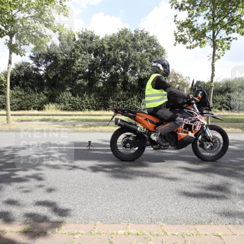 11.08.2024 - GEWOBA Citytriathlon Bremen H.Heesch http://msf.ph/oto/6775425 11.08.2024 10:49:37 Radfahren  meine-sportfotos.de