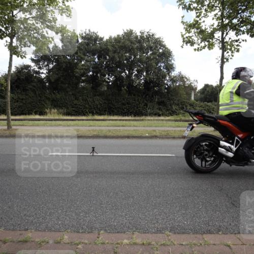 11.08.2024 - GEWOBA Citytriathlon Bremen H.Heesch http://msf.ph/oto/6775431 11.08.2024 10:52:46 Radfahren  meine-sportfotos.de