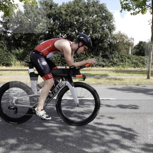 11.08.2024 - GEWOBA Citytriathlon Bremen H.Heesch http://msf.ph/oto/6775440 11.08.2024 11:36:25 Radfahren 762, 818, 917 meine-sportfotos.de