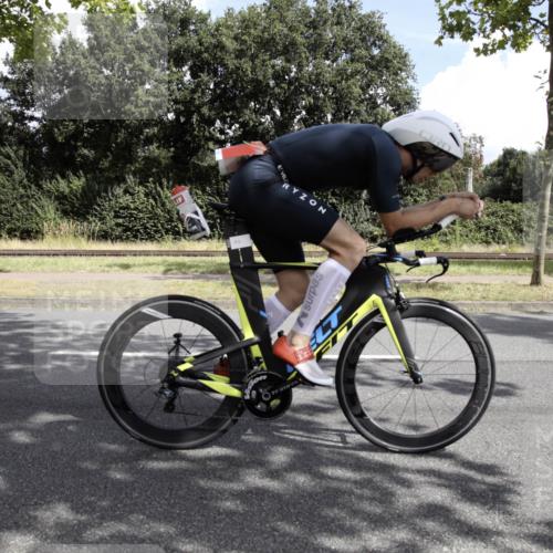 11.08.2024 - GEWOBA Citytriathlon Bremen H.Heesch http://msf.ph/oto/6775447 11.08.2024 11:37:55 Radfahren 751, 804, 898 meine-sportfotos.de