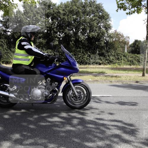 11.08.2024 - GEWOBA Citytriathlon Bremen H.Heesch http://msf.ph/oto/6775455 11.08.2024 11:38:49 Radfahren 769, 824, 1038 meine-sportfotos.de