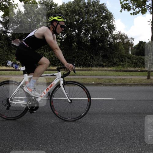 11.08.2024 - GEWOBA Citytriathlon Bremen H.Heesch http://msf.ph/oto/6775463 11.08.2024 11:39:58 Radfahren 744, 807, 820, 878 meine-sportfotos.de