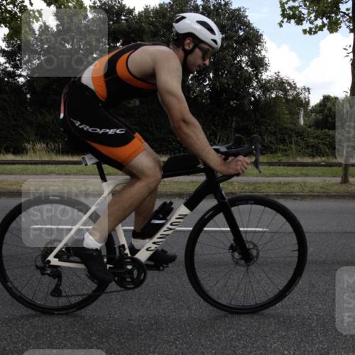 11.08.2024 - GEWOBA Citytriathlon Bremen H.Heesch http://msf.ph/oto/6775467 11.08.2024 11:40:22 Radfahren 754, 767, 772, 858 meine-sportfotos.de