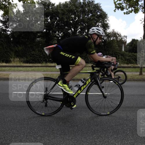 11.08.2024 - GEWOBA Citytriathlon Bremen H.Heesch http://msf.ph/oto/6775470 11.08.2024 11:40:47 Radfahren 771 meine-sportfotos.de