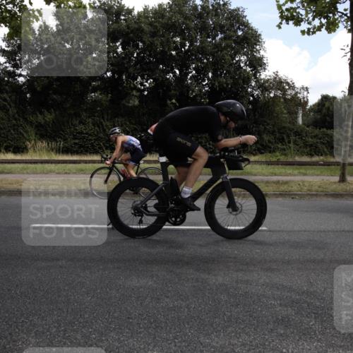 11.08.2024 - GEWOBA Citytriathlon Bremen H.Heesch http://msf.ph/oto/6775471 11.08.2024 11:40:54 Radfahren 771, 995 meine-sportfotos.de