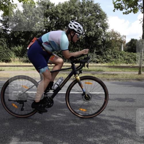 11.08.2024 - GEWOBA Citytriathlon Bremen H.Heesch http://msf.ph/oto/6775472 11.08.2024 11:41:10 Radfahren 995 meine-sportfotos.de