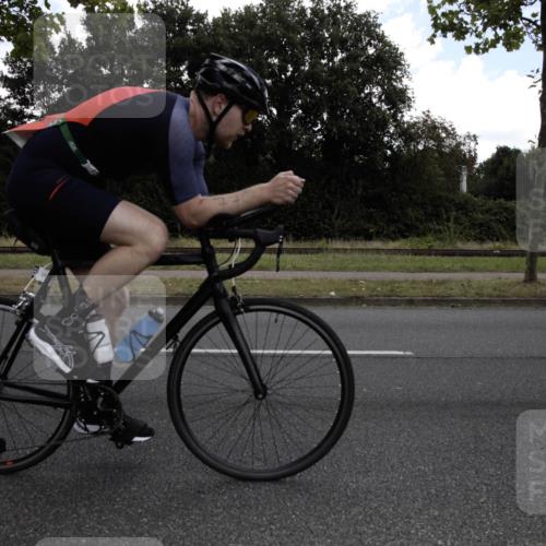 11.08.2024 - GEWOBA Citytriathlon Bremen H.Heesch http://msf.ph/oto/6775495 11.08.2024 11:43:40 Radfahren 770, 846, 868, 925, 1039 meine-sportfotos.de