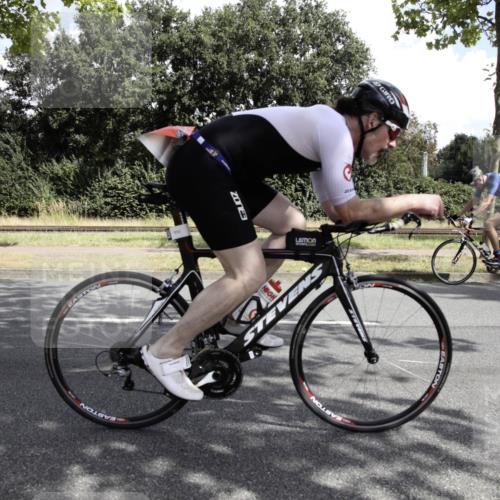 11.08.2024 - GEWOBA Citytriathlon Bremen H.Heesch http://msf.ph/oto/6775513 11.08.2024 11:44:57 Radfahren 763, 827, 916, 927, 956, 964, 973, 996 meine-sportfotos.de