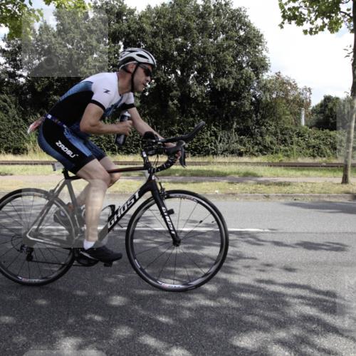 11.08.2024 - GEWOBA Citytriathlon Bremen H.Heesch http://msf.ph/oto/6775563 11.08.2024 11:46:16 Radfahren 755, 757, 773, 775, 806, 839, 843, 954, 962 meine-sportfotos.de