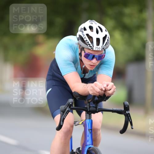 11.08.2024 - GEWOBA Citytriathlon Bremen H.Heesch http://msf.ph/oto/6775592 11.08.2024 11:43:11 Radfahren 756, 780, 967 meine-sportfotos.de