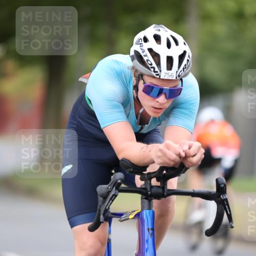 11.08.2024 - GEWOBA Citytriathlon Bremen H.Heesch http://msf.ph/oto/6775596 11.08.2024 11:43:11 Radfahren 756, 780, 967 meine-sportfotos.de