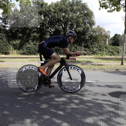 11.08.2024 - GEWOBA Citytriathlon Bremen H.Heesch http://msf.ph/oto/6775613 11.08.2024 11:47:44 Radfahren 752, 832, 899, 907, 911, 924, 933, 944, 958, 997, 1013, 1015, 1019 meine-sportfotos.de