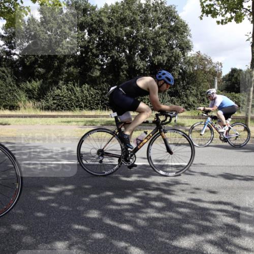 11.08.2024 - GEWOBA Citytriathlon Bremen H.Heesch http://msf.ph/oto/6775650 11.08.2024 11:48:48 Radfahren 787, 792, 829, 848, 870, 901, 920 meine-sportfotos.de