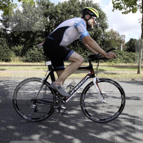 11.08.2024 - GEWOBA Citytriathlon Bremen H.Heesch http://msf.ph/oto/6775660 11.08.2024 11:49:17 Radfahren 866, 894, 910 meine-sportfotos.de