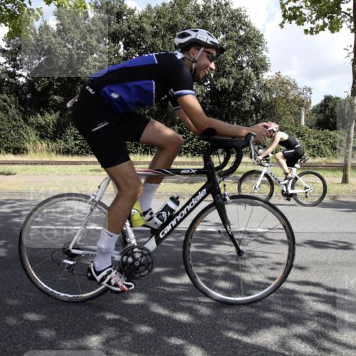 11.08.2024 - GEWOBA Citytriathlon Bremen H.Heesch http://msf.ph/oto/6775671 11.08.2024 11:49:49 Radfahren 785, 796, 862, 881, 949, 979 meine-sportfotos.de