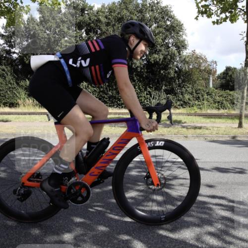 11.08.2024 - GEWOBA Citytriathlon Bremen H.Heesch http://msf.ph/oto/6775692 11.08.2024 11:50:38 Radfahren 741, 748, 783, 915, 963, 966, 992, 1021, 1027 meine-sportfotos.de