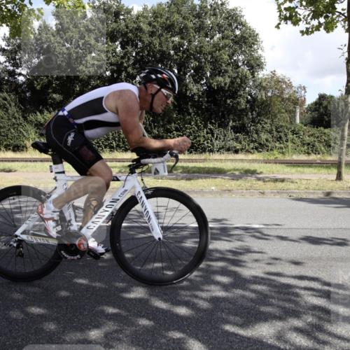 11.08.2024 - GEWOBA Citytriathlon Bremen H.Heesch http://msf.ph/oto/6775694 11.08.2024 11:50:40 Radfahren 741, 748, 783, 963, 966, 992, 1021, 1027 meine-sportfotos.de