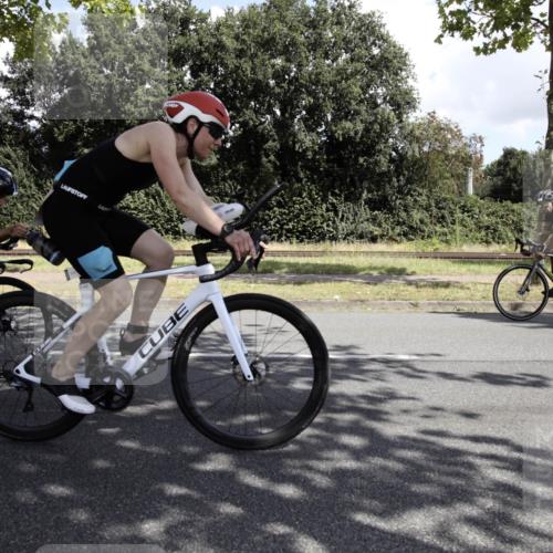 11.08.2024 - GEWOBA Citytriathlon Bremen H.Heesch http://msf.ph/oto/6775697 11.08.2024 11:50:44 Radfahren 741, 748, 783, 963, 966, 992, 1021, 1027 meine-sportfotos.de