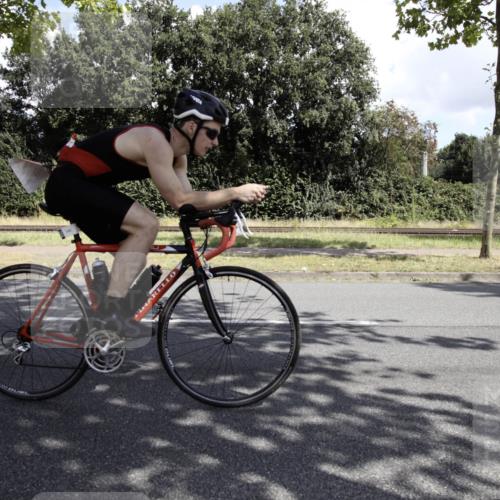 11.08.2024 - GEWOBA Citytriathlon Bremen H.Heesch http://msf.ph/oto/6775703 11.08.2024 11:50:46 Radfahren 741, 748, 783, 963, 966, 1021, 1027 meine-sportfotos.de