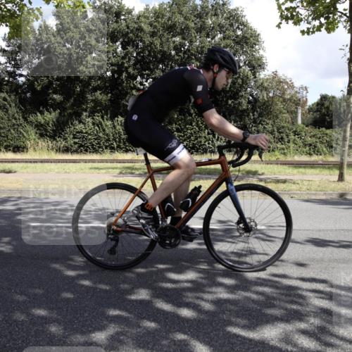 11.08.2024 - GEWOBA Citytriathlon Bremen H.Heesch http://msf.ph/oto/6775719 11.08.2024 11:51:20 Radfahren 803, 863, 993 meine-sportfotos.de