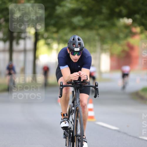 11.08.2024 - GEWOBA Citytriathlon Bremen H.Heesch http://msf.ph/oto/6775723 11.08.2024 11:43:33 Radfahren 770, 846, 868, 925, 967 meine-sportfotos.de