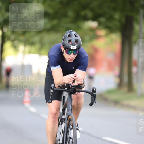 11.08.2024 - GEWOBA Citytriathlon Bremen H.Heesch http://msf.ph/oto/6775733 11.08.2024 11:43:34 Radfahren 770, 846, 868, 925, 967 meine-sportfotos.de