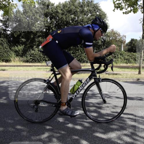 11.08.2024 - GEWOBA Citytriathlon Bremen H.Heesch http://msf.ph/oto/6775763 11.08.2024 11:52:12 Radfahren 743, 745, 762, 794, 818, 889, 932, 945, 1016, 1017 meine-sportfotos.de