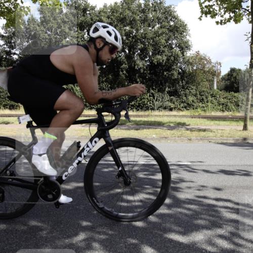 11.08.2024 - GEWOBA Citytriathlon Bremen H.Heesch http://msf.ph/oto/6775795 11.08.2024 11:52:23 Radfahren 745, 762, 794, 818, 889, 945, 953, 971, 1017 meine-sportfotos.de