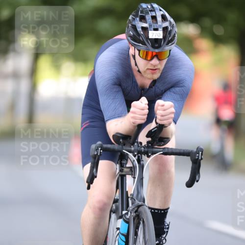 11.08.2024 - GEWOBA Citytriathlon Bremen H.Heesch http://msf.ph/oto/6775835 11.08.2024 11:43:38 Radfahren 770, 846, 868, 925 meine-sportfotos.de