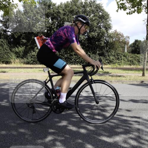 11.08.2024 - GEWOBA Citytriathlon Bremen H.Heesch http://msf.ph/oto/6775843 11.08.2024 11:53:22 Radfahren 788, 844, 999 meine-sportfotos.de